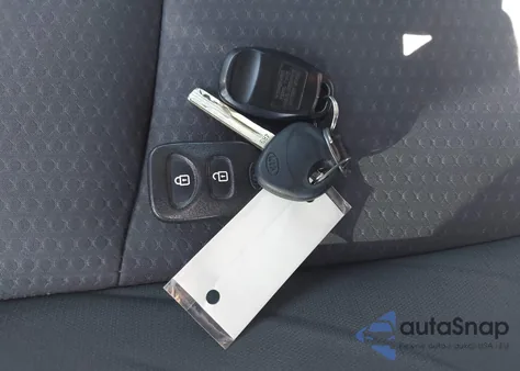 2013 Kia Sorento Lx из США, поврежденный, VIN 5XYKTCA69DG402877